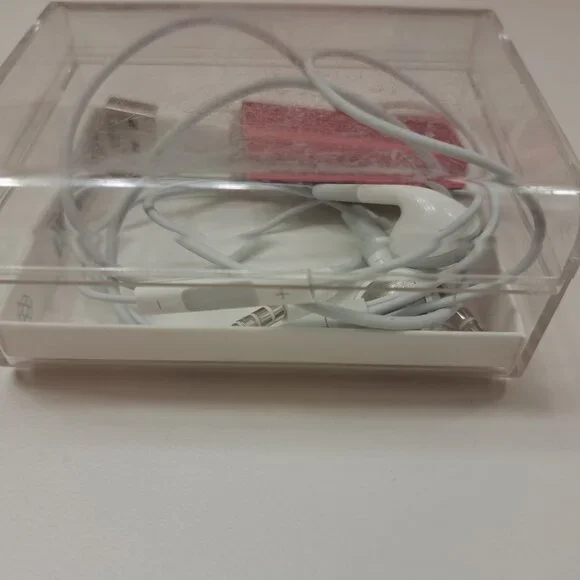 1X Apple IPod Shuffle 3rd Generation Pink 2gb Very Good To Like New